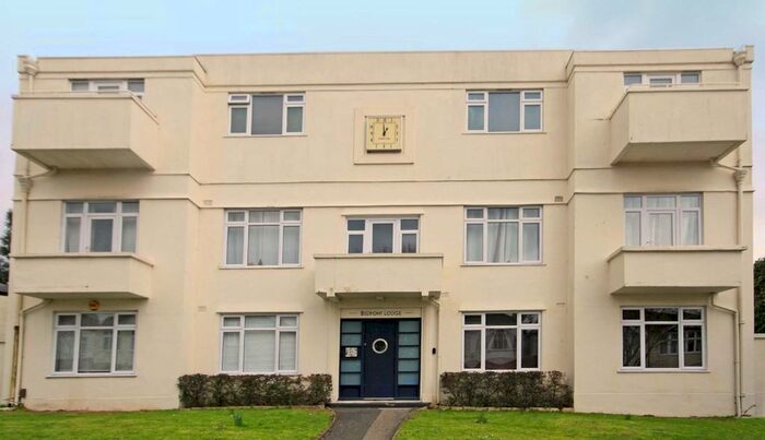 2 Bedroom Flat To Rent In Woodlands Road, Isleworth, TW7