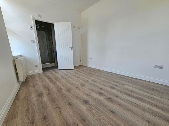 1 Bedroom House To Rent In -Abbey Road, Leeds, LS5