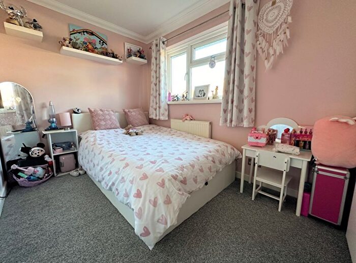 3 Bedroom Terraced House For Sale In Dryden Avenue, Portsmouth, PO6