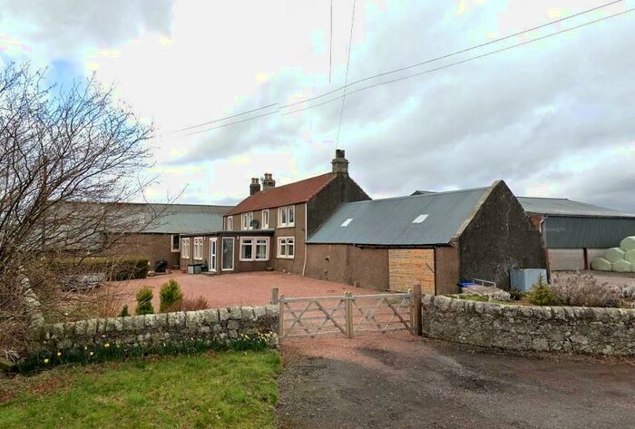 4 Bedroom House To Rent In Gairneybank Farmhouse, Gairneybank Kinross, KY13