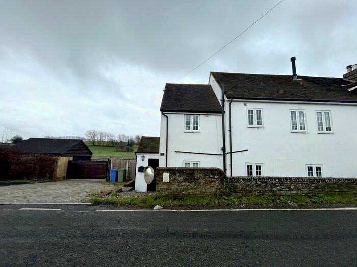 5 Bedroom End Of Terrace House To Rent In Breach Lane, Sittingbourne, ME9