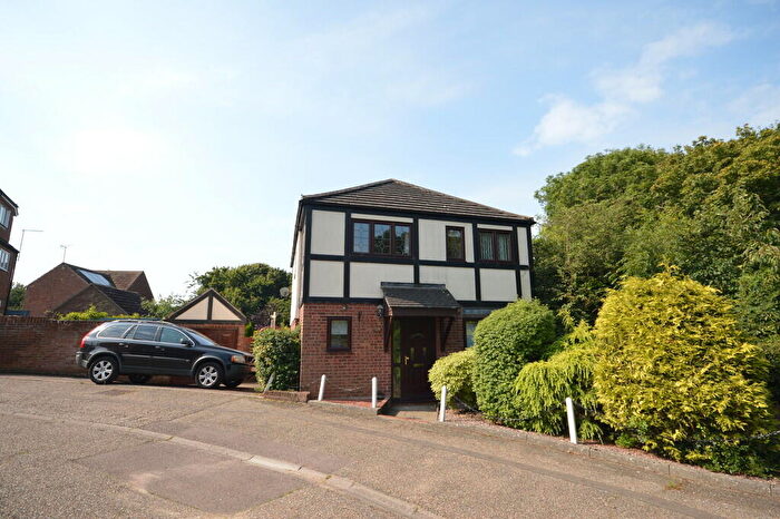 4 Bedroom Detached House For Sale In Endean Court, Wivenhoe, CO7