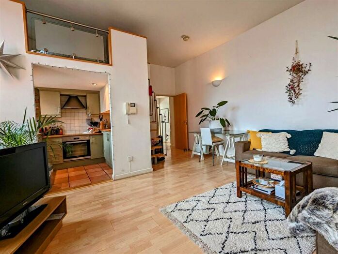 1 Bedroom Flat For Sale In Princess Street, Manchester, M1