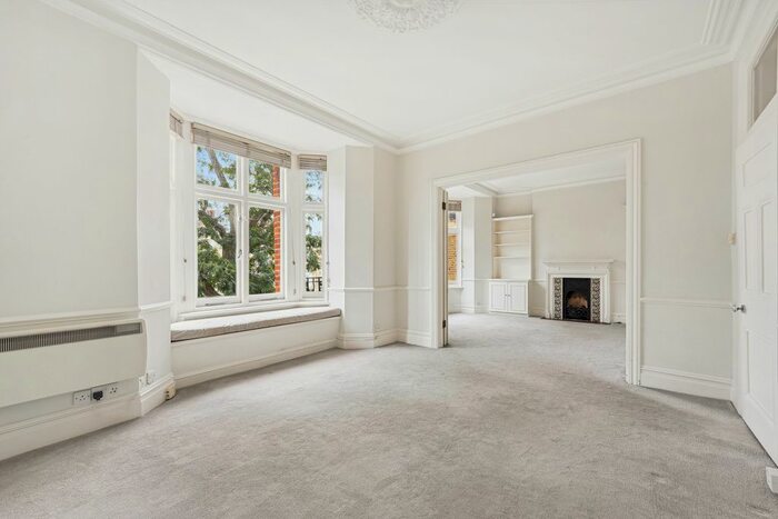 3 Bedroom Flat To Rent In Fernshaw Road, London, SW10