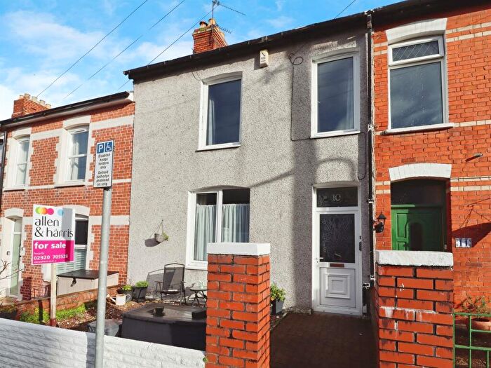 3 Bedroom Terraced House For Sale In Ivy Street, Penarth, CF64