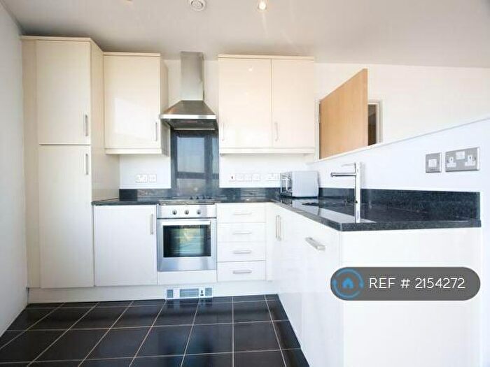 2 Bedroom Flat To Rent In Angel Lane, London, E15