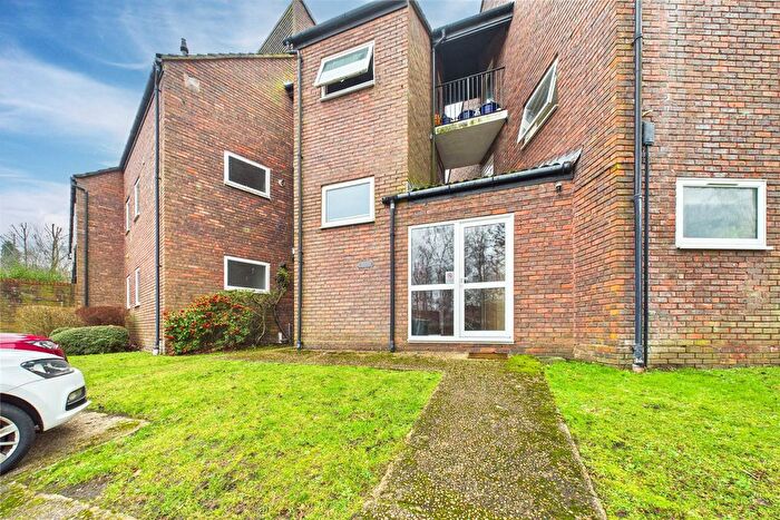 1 Bedroom Flat For Sale In Northcott, Bracknell, Berkshire, RG12