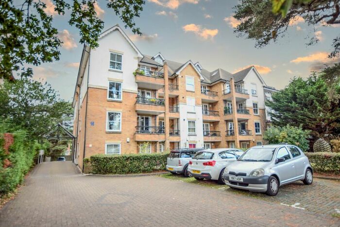 2 Bedroom Flat To Rent In Knyveton Road, Bournemouth, BH1