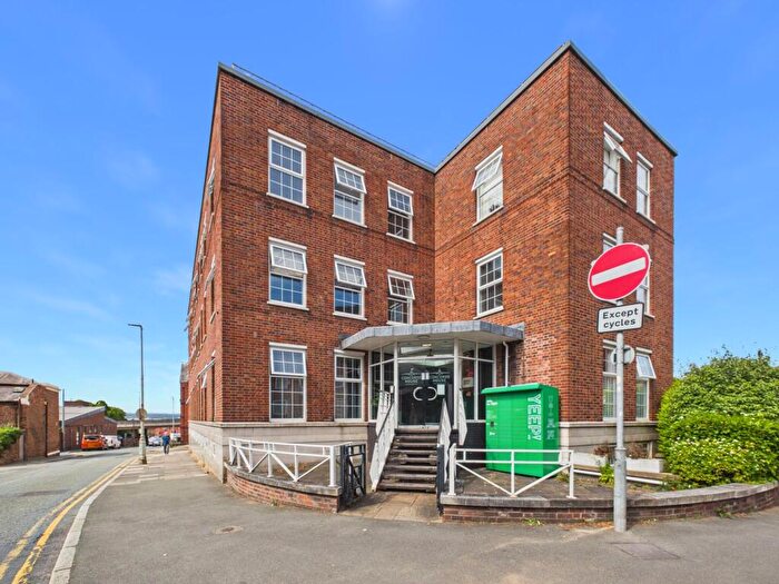 2 Bedroom Apartment For Sale In Canal Street, Chester, CH1
