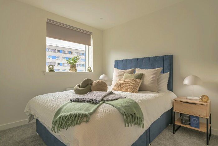 1 Bedroom Apartment To Rent In St. Vincent Street, Glasgow, G3