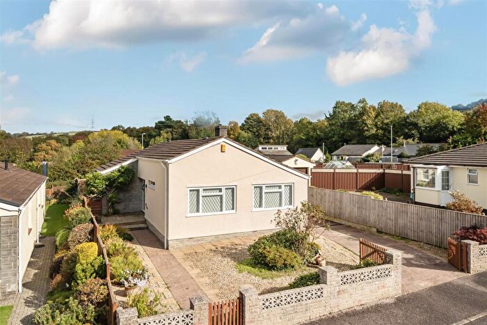 3 Bedroom Bungalow For Sale In The Chase, Honiton, EX14