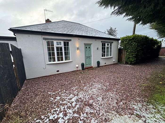 2 Bedroom Bungalow For Sale In Brookhouse Lane, Stoke-On-Trent, ST2