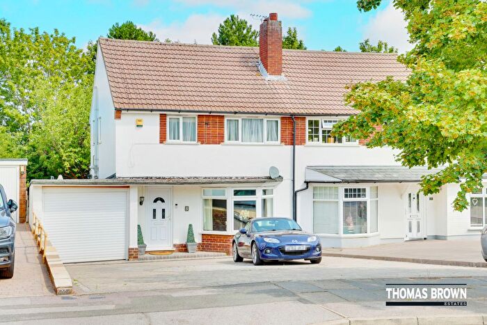 3 Bedroom Semi-Detached House For Sale In Tintagel Road, Orpington, BR5