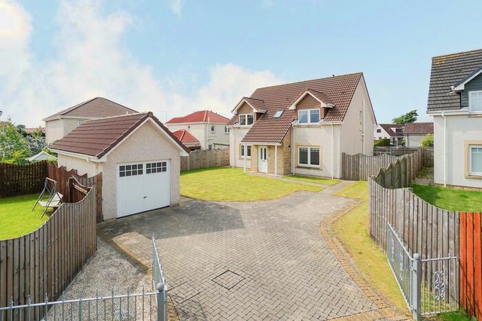 5 Bedroom Detached House For Sale In Law View, Leven, KY8