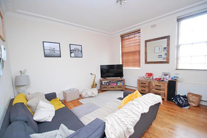 2 Bedroom Property To Rent In Lansdown Place West, Bath, BA1