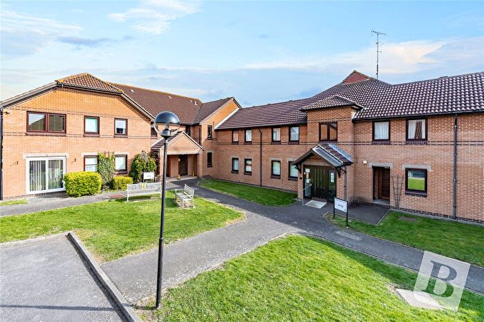 1 Bedroom Flat For Sale In Portland Close, Chadwell Heath, RM6