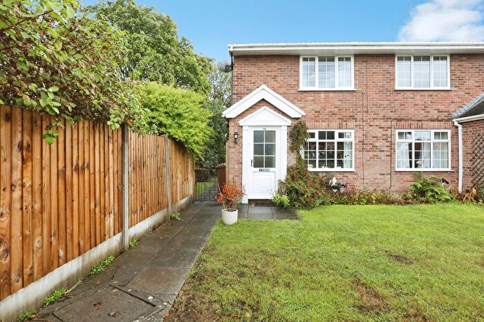 2 Bedroom Semi Detached House For Sale In Parkers Road, Crewe, Cheshire, CW1