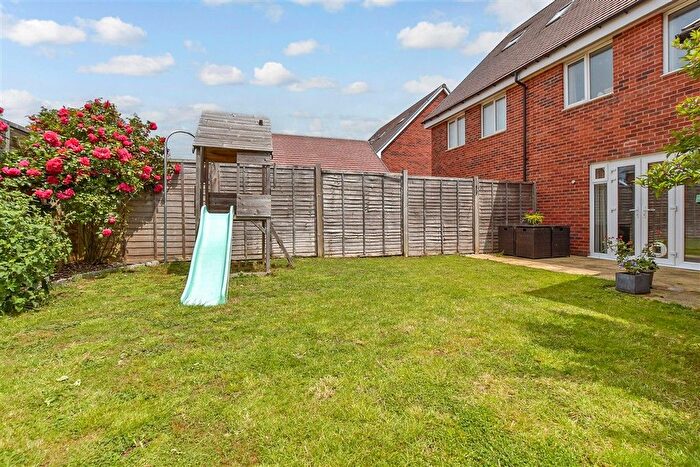 4 Bedroom Semi-Detached House For Sale In Blaker Close, Folkestone, Kent, CT20