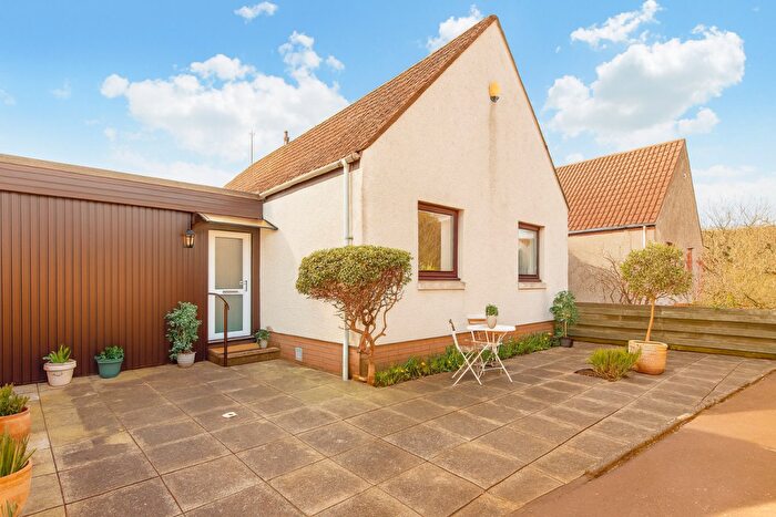3 Bedroom Link Detached House For Sale In Baird Place, Elie, KY9