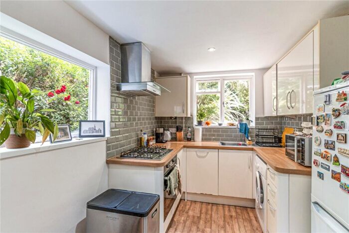 1 Bedroom Maisonette To Rent In Dunstans Road, East Dulwich, London, SE22