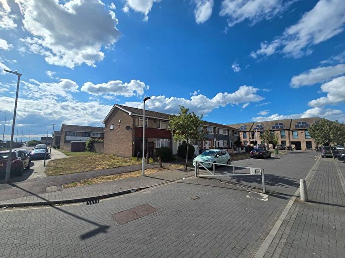 3 Bedroom Terraced House To Rent In Maplestead Road, Dagenham, RM9