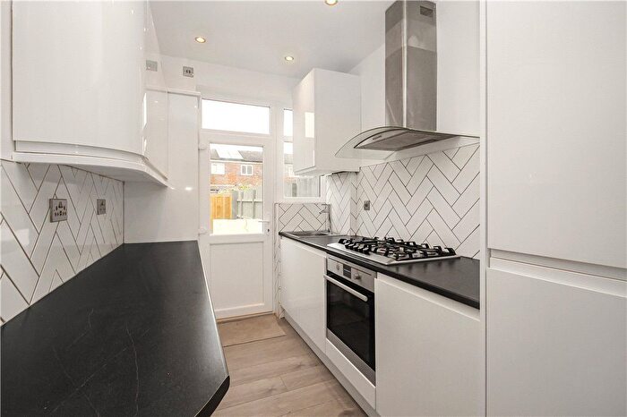 3 Bedroom Terraced House To Rent In Lilian Road, London, SW16