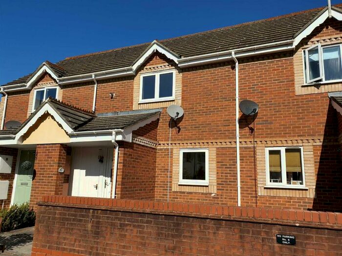 2 Bedroom Terraced House To Rent In Holmes Close, Chippenham, SN15