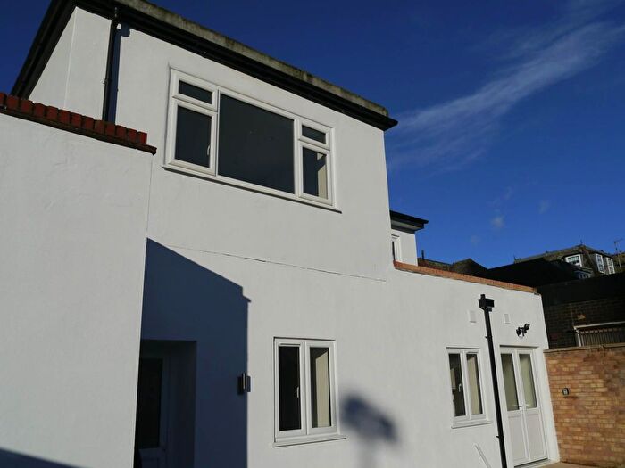 1 Bedroom Flat To Rent In Town Centre, Hatfield, AL10