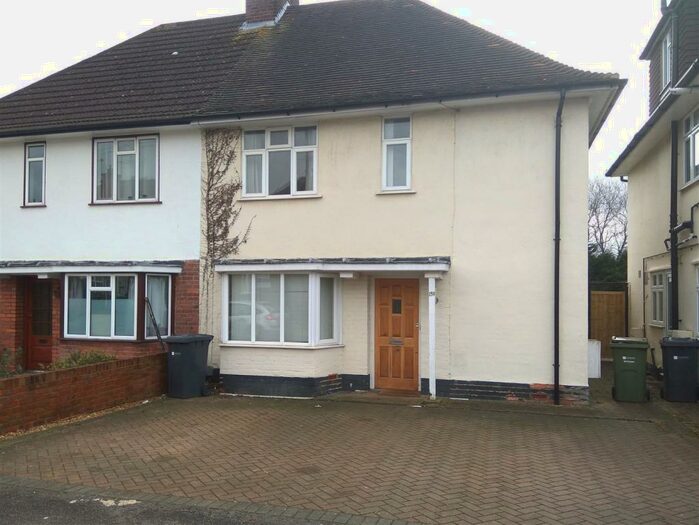 5 Bedroom Semi-Detached House To Rent In Weston Road, GU2