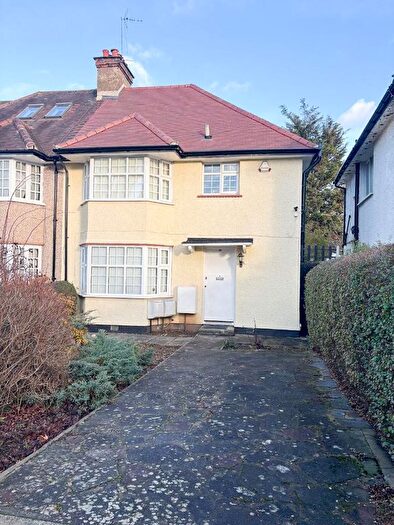 1 Bedroom Flat To Rent In Greenfield Gardens, London, NW2