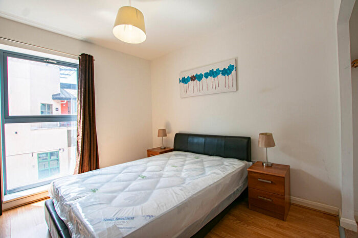 1 Bedroom Apartment To Rent In Fleet Street, Swindon, SN1