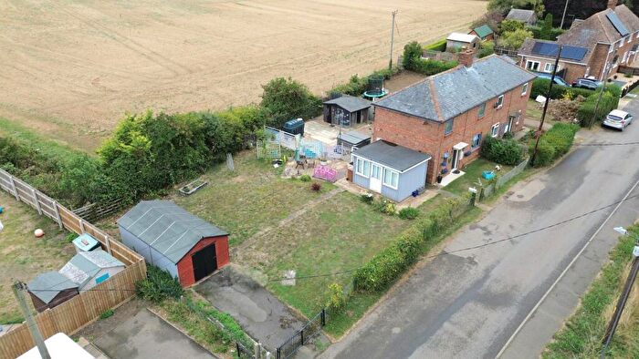 2 Bedroom Semi-Detached House For Sale In Main Street, Rowston, LN4