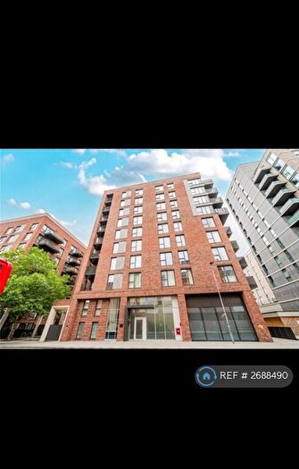 2 Bedroom Flat To Rent In Ernest Court, Bexleyheath, DA6