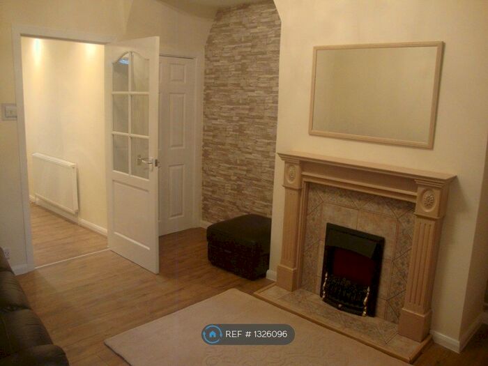 2 Bedroom Flat To Rent In Old Durham Road, Gateshead, NE9