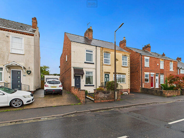 2 Bedroom Semi-Detached House For Sale In Queen Victoria Road, New Tupton, S42
