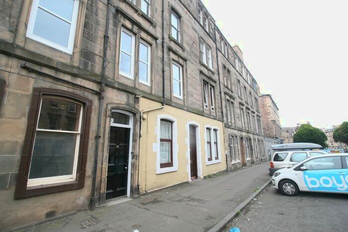 2 Bedroom Flat To Rent In Brunswick Street, Edinburgh, EH7