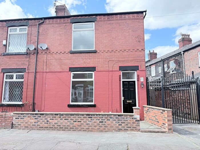 2 Bedroom Terraced House To Rent In Hinde Street, Moston, M40