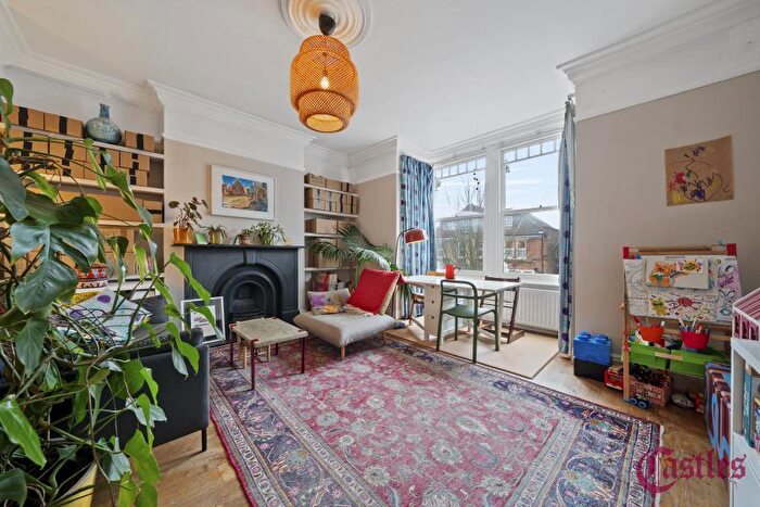 2 Bedroom Flat To Rent In Ferme Park Road, Crouch End, N8