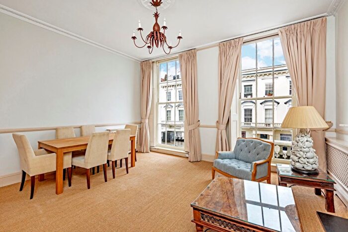 3 Bedroom Flat To Rent In Alderney Street, London, SW1V