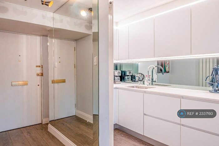 1 Bedroom Flat To Rent In Forest Court, London, N12