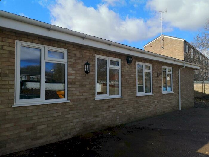 3 Bedroom Bungalow To Rent In Millers Lane, Norwich, NR3