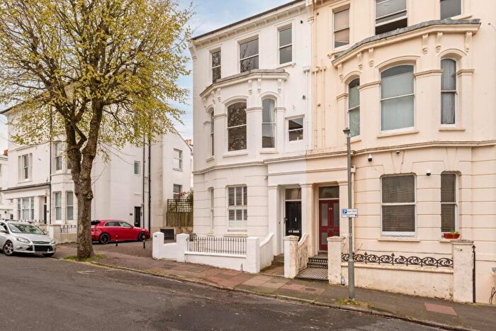 2 Bedroom Apartment For Sale In Buckingham Road, Brighton, BN1