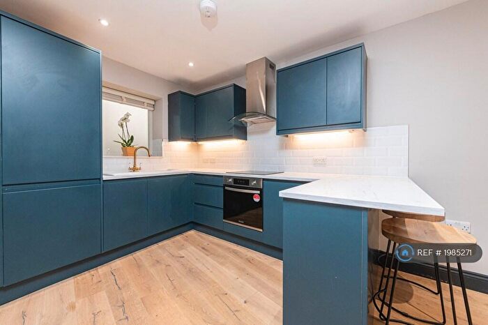 2 Bedroom Flat To Rent In Penrith Place, London, SE27