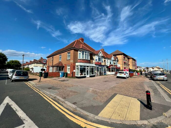 1 Bedroom Flat To Rent In Kingsway, Hove, BN3