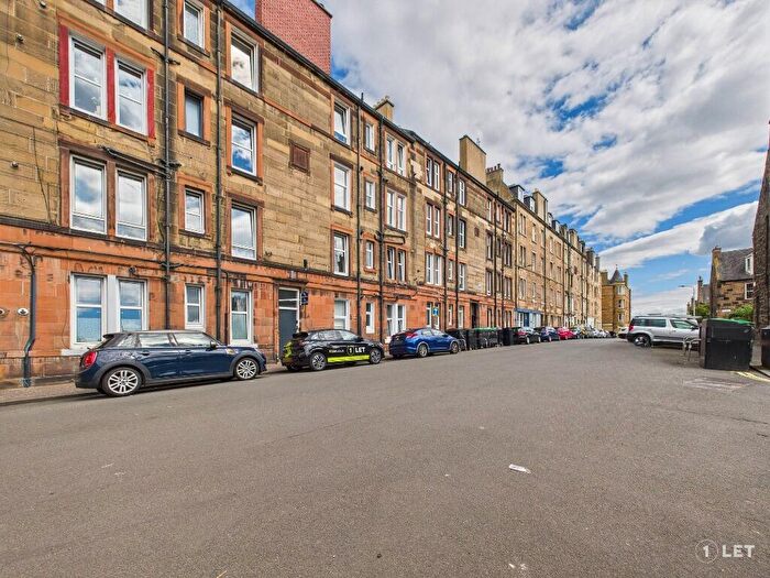 1 Bedroom Flat To Rent In Rossie Place, Easter Road, Edinburgh, EH7