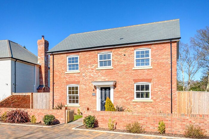 4 Bedroom Detached House For Sale In Cross In Hand, Heathfield, TN21