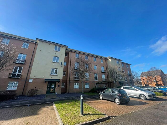2 Bedroom Flat For Sale In Aprilia House, Ffordd Garthorne, Cardiff, Vale Of Glamorgan, CF10