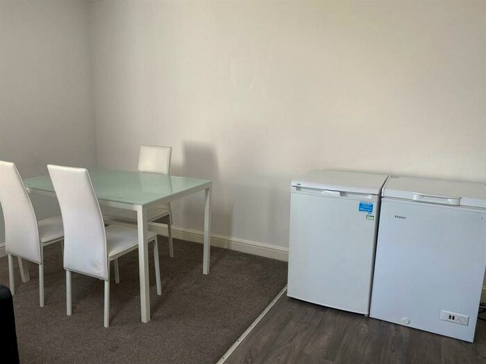 5 Bedroom Private Hall To Rent In Flat, Pitt Street, Lancaster, LA1