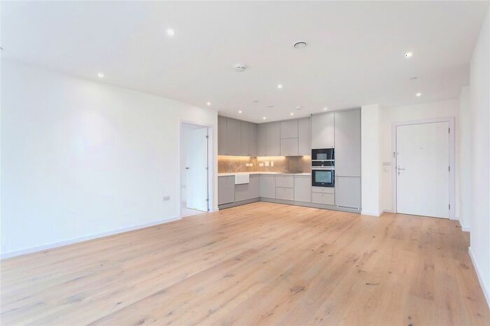 2 Bedroom Flat To Rent In Bowery Building, Upper Richmond Road, Putney, London, SW15