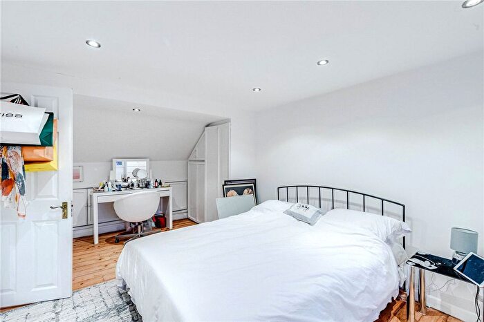 4 Bedroom Terraced House To Rent In Strathearn Road, Wimbledon Park, London, SW19